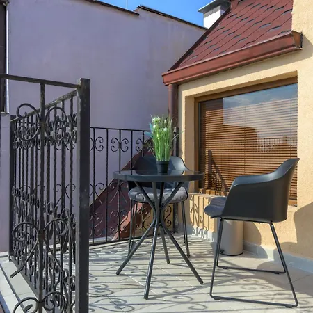 Sun Above Apartment *